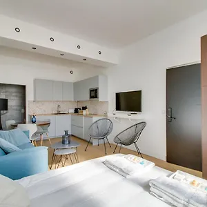 176 Jean - Superb In Parigi