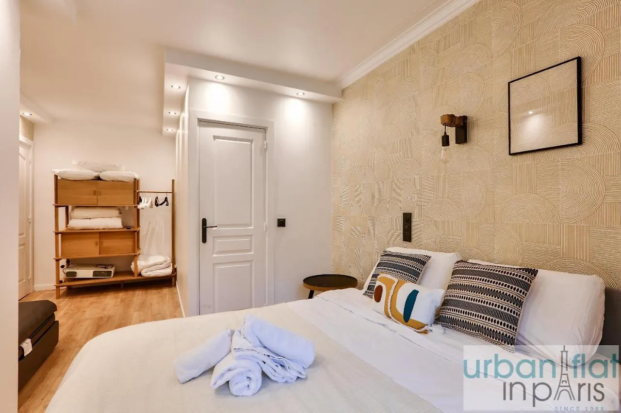 Apartment Urban Flat 103 - Spacious Flat Near Grands Boulevards Paris
