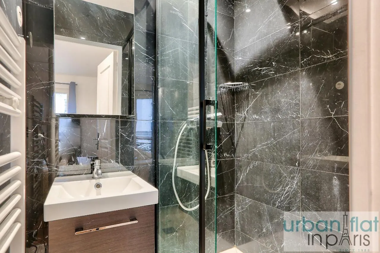 Urban Flat 103 - Spacious Flat Near Grands Boulevards Paris Apartment