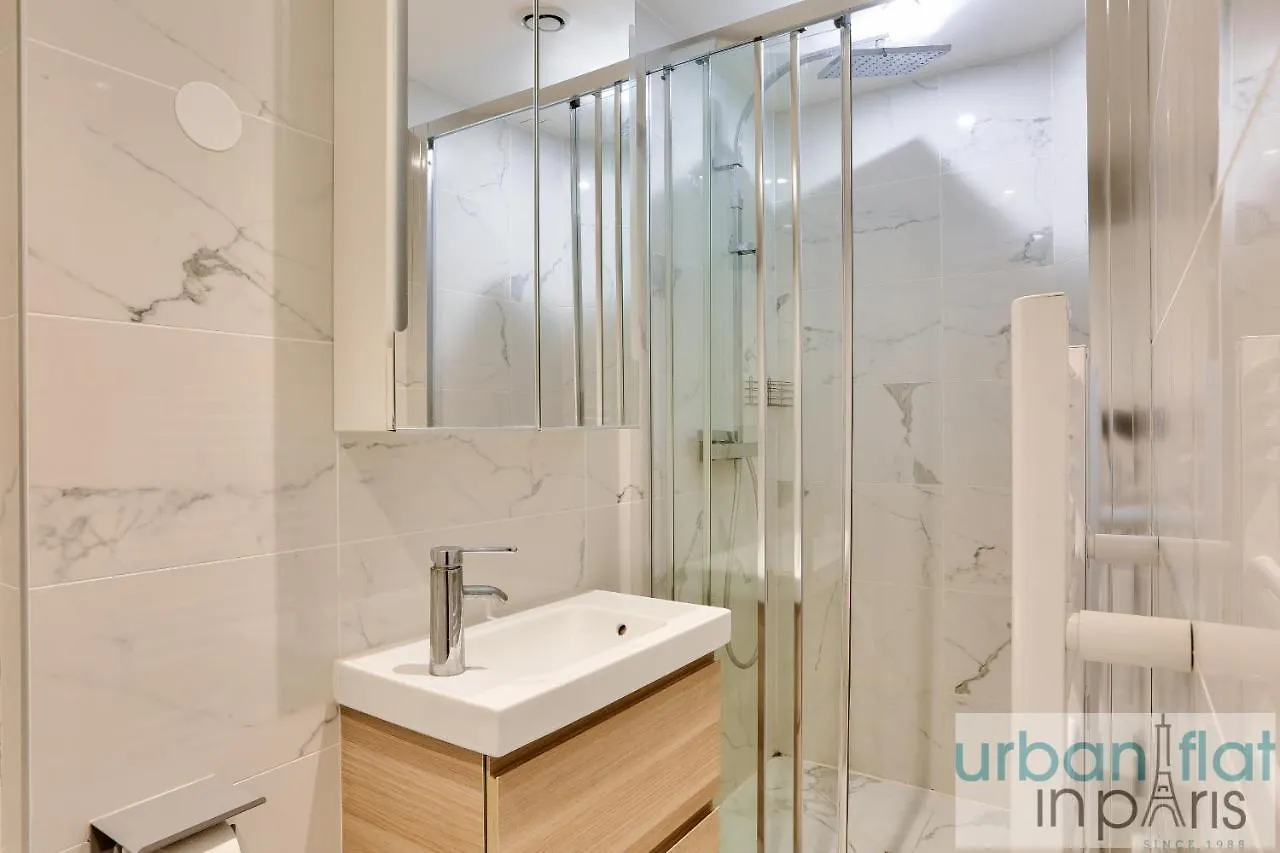 Urban Flat 103 - Spacious Flat Near Grands Boulevards Paris
